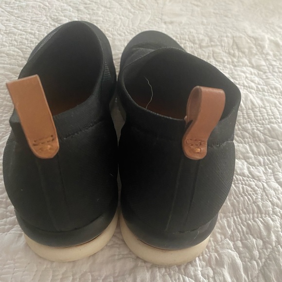 Women’s shoes - Picture 2 of 3